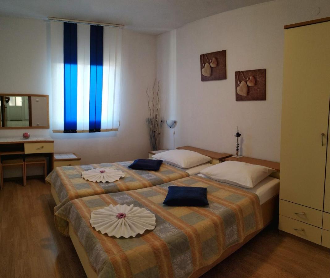 Apartmani Tanja Bol Exterior foto