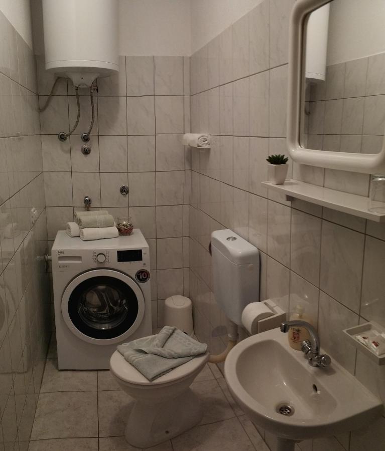 Apartmani Tanja Bol Exterior foto